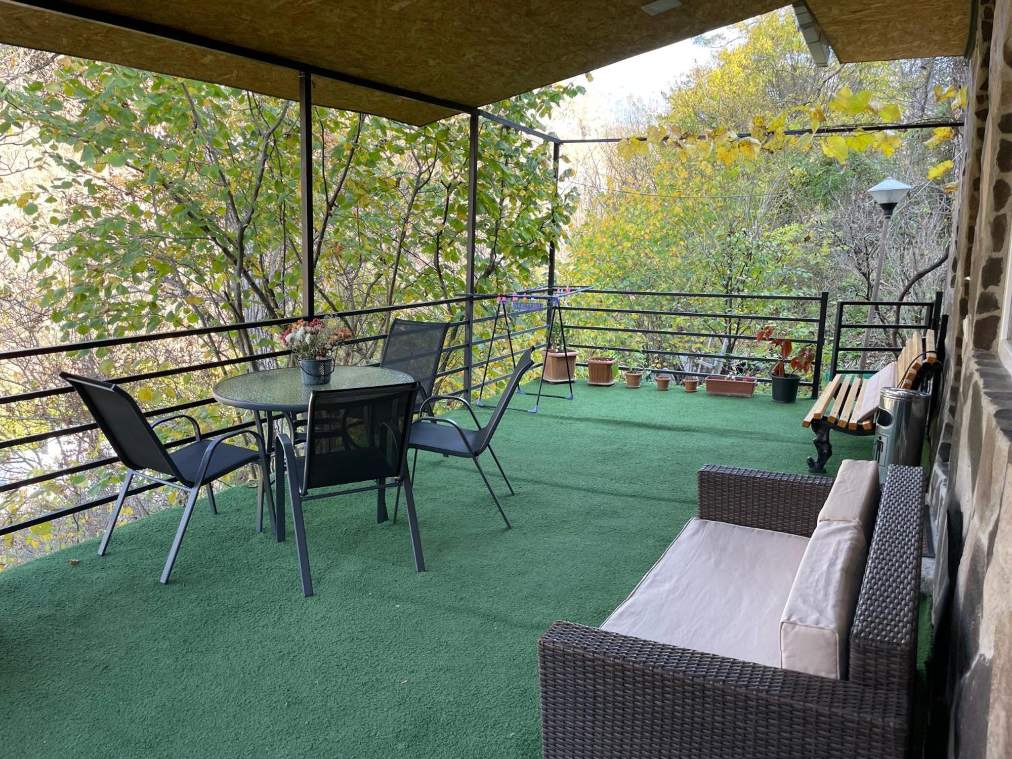 Borjomi Veranda Extérieur photo